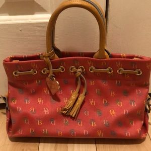 Dooney & Bourke IT Tassel tote pink